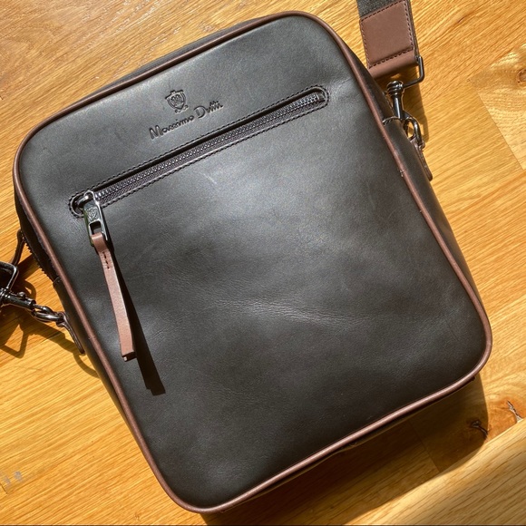 Massimo Dutti Handbags - Massimo Dutti Leather Crossbody Bag